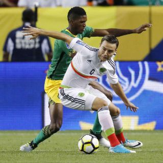 Un Tri sin color iguala a cero con Jamaica