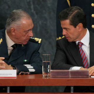 Peña Nieto encabeza reunión de gabinete en Los Pinos