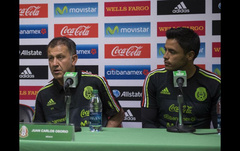 Talavera (D) cree que los números avalan el proceso de Osorio (I), aunque las formas no gusten. MEXSPORT / ARCHIVO
