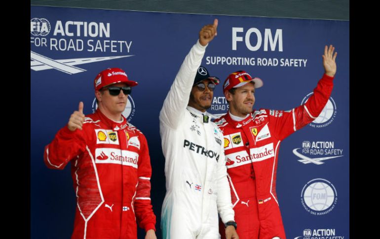 El conductor de Mercedes (C) suma una nueva ''pole position''; ya son 67 las alcanzadas en su carrera. AP / F. Augstein