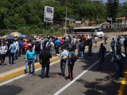 Este sábado quedó sin paso el crucero hacia el aeropuerto internacional  y la terminal de autobuses de la capital. SUN / E. Hernández