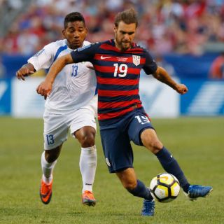 EU vence a Nicaragua y avanza a cuartos de final