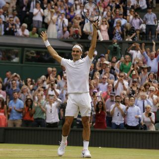 Roger Federer agranda su leyenda