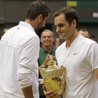 ‘Eres un héroe’, dice Federer a Cilic