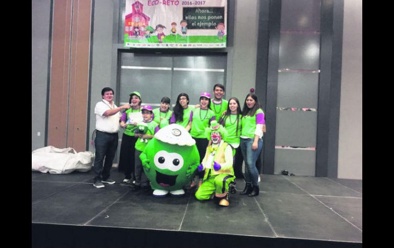 Promoción. Los encargados señalan que lo principal del proyecto es crear conciencia sobre el reciclaje en los niños y sus familias. ESPECIAL /