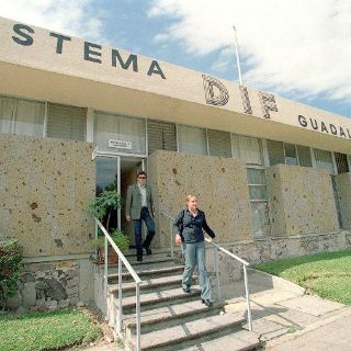 Se gradúan mil alumnos de talleres de DIF Guadalajara