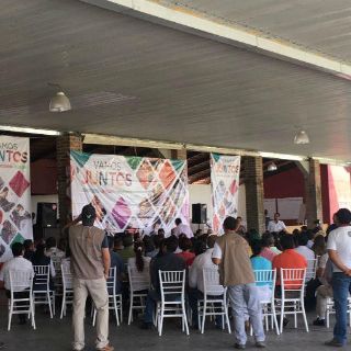 Realizan consulta pública Vamos Juntos Región Altos Sur