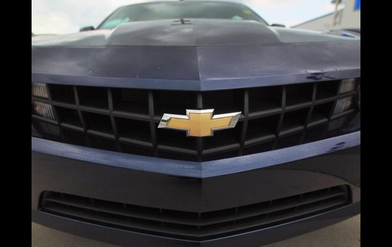 La compañía importó autos Chevrolet Corvette 2015 y Cadillac SRX 2016 sin los permisos correspondientes. AFP / ARCHIVO