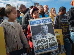 En el Día Internacional de Mandela, la fundación que lleva su nombre llama a dedicar 67 minutos a ayudar a los demás. AFP / R. Bosch