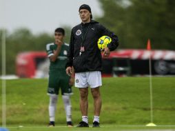 De los 18 entrenadores, siete han ganado el título mexicano: Herrera, Cruz, Almeyda, Mohamed, Alonso, De la Torre y Ferretti. MEXSPORT / ARCHIVO