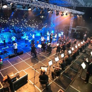 Staff y músicos de Ángeles Azules fueron los retenidos, aclaran