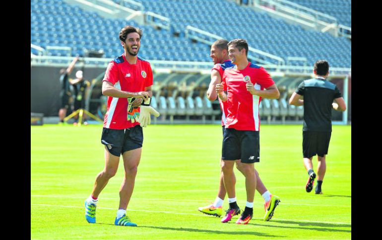 La Selección de Costa Rica llega con ausencias importantes como Christian Gamboa (derecha). MEXSPORT /