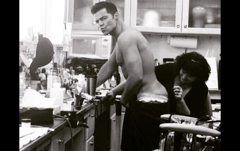 Ricky Martin da vida a Antonio D’ Amico en la serie ‘Versace: American Crimen Story’. INSTAGRAM / penelopecruzoficial