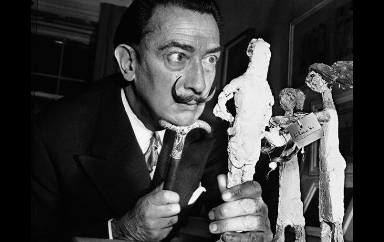 Los restos de Dalí se encuentran bajo una losa de una tonelada y media. AP / ARCHIVO