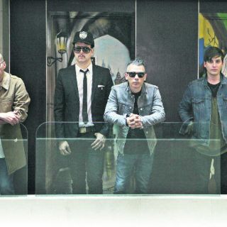 Kinky vuelve lleno de sorpresas