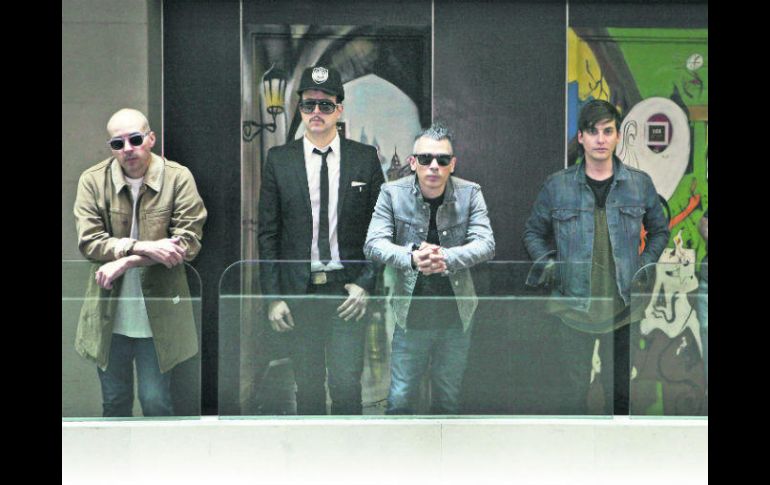 Kinky. La banda norteña, lista para sorprender a sus fieles fanáticos. AP / ARCHIVO