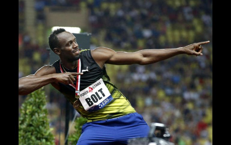 Bolt se prepara para su última prueba de 100 metros, en el Mundial de Atletismo que se llevará a cabo en Londres el próximo agosto. EFE / S. Nogier