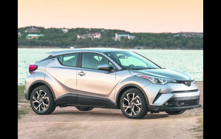 La Toyota CH-R, una SUV compacta con un diseño peculiar. ESPECIAL / Toyota