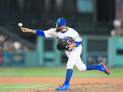 Entre su poca actividad y su paso por la lista de lesionados, la experiencia de Sergio Romo con los Dodgers terminó por ser amarga. AP /
