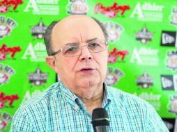 Plinio Escalante Bolio, presidente de la Liga Mexicana de Beisbol, encabezó la asamblea en la cual se aprobaron los cambios. NTX /