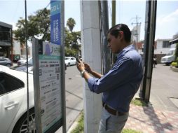 Juan Carlos Chávez, usuario de la tecnología, estuvo a punto de dejar la zona por lo complicado de acceder al sitio. EL INFORMADOR / F. Atilano