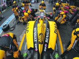 Último año. Robert Kubica participó por última vez en la Fórmula Uno en 2010 con Renault. AP / ARCHIVO