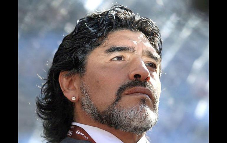 ''Claro, con tecnología ese gol no habría contado'', dice respecto al polémico gol que anotó en el Mundial de México 1986. FACEBOOK / Diego Maradona