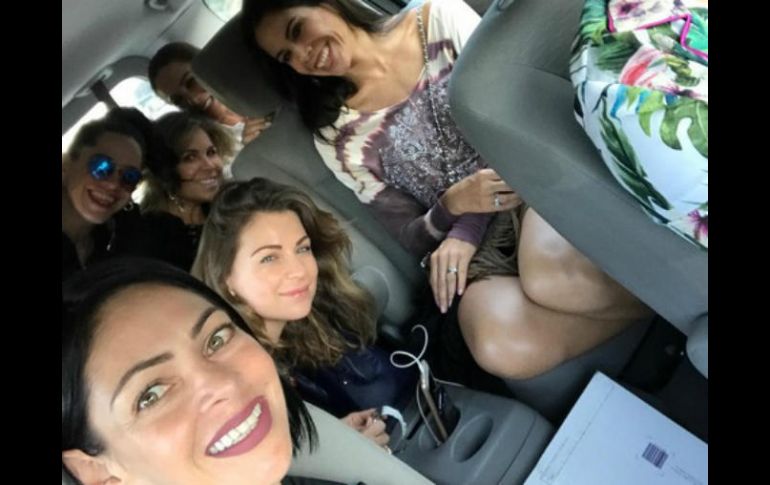 Celina del Villar publicó una instantánea en la que todas las amigas aparecen dentro de un auto. INSTAGRAM / celinadelvillar1