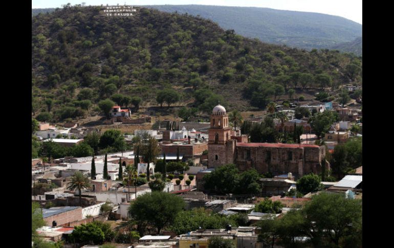 Están pendientes por pagar a 42 familias de Acasico, 14 de Parmarejo y 189 de Temacapulín, de un total de 540 viviendas. EFE / ARCHIVO