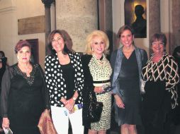 Carmen Gerini, Mercedes Esperalba, La Güera Salas, Claudia Hernández y Paty Guerra. ESPECIAL /