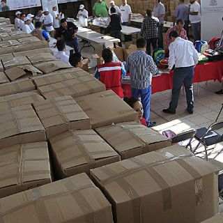 Entregan paquetes escolares en 123 municipios de Jalisco