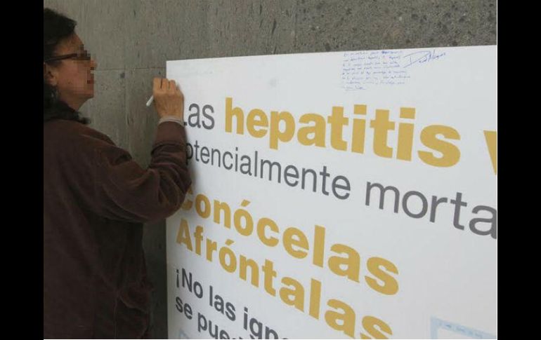 'El consumo de alcohol y las causas secundarias a obesidad y diabetes están incrementándola' dice Mejía. NTX / ARCHIVO