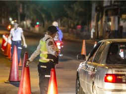 En promedio, 25 las pruebas de alcoholimetría resultan positivo cada día. EL INFORMADOR / ARCHIVO