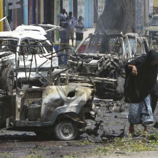 Explota un coche bomba en Somalia; hay cinco muertos