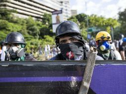 Más de 120 personas han muerto desde el inicio de las manifestaciones contra Maduro el 1 de abril. EFE / N. Sayago