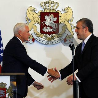 Trump pronto promulgará la ley de sanciones a Rusia: Pence