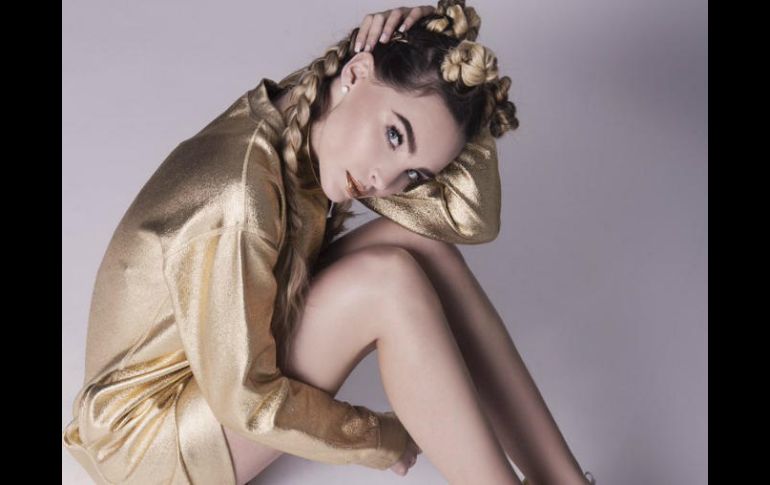 En otro tuit escribió que no es verdad lo que se dice de Criss Angel y también defiende su integridad. TWITTER / @belindapop