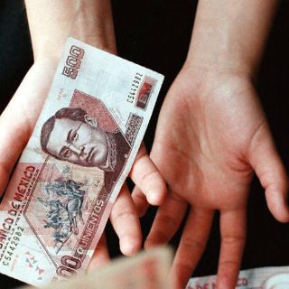 Fitch Ratings mejora perspectiva de calificación de México