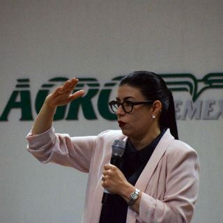 Ahora es Fitch la que mejora perspectiva de México