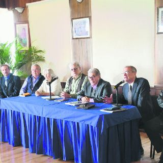 La cultura mexicana celebra a sus plumas de oro