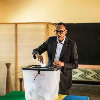 Kagame gana reelección en Ruanda