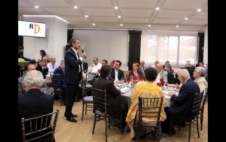 En el encuentro se manifestó preocupación porque el partido político actualmente no va a la cabeza en las preferencias. TWITTER / @EnriqueOchoaR