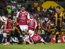De esa manera, entre abucheos y un marcador inesperado, Leones Negros suma su tercer descalabro. EL INFORMADOR / F. Atilano