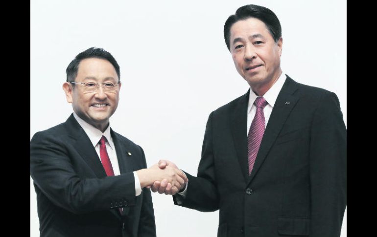 El presidente de Toyota Motor, Akio Toyoda, y el consejero delegado de Mazda Motor, Masamichi Kogai, dieron la información en Tokio. AP /