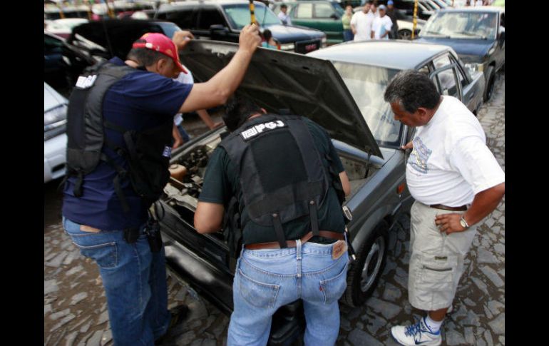 La Policía planea encontrar autos robados y prevenir este delito con revisiones al azar. EL INFORMADOR / ARCHIVO