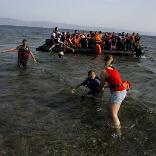 La Guardia Marítima libia rescata a 700 inmigrantes