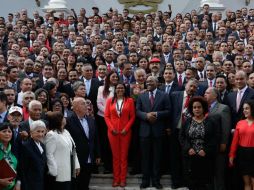 La excanciller Delcy Rodríguez (C) presidirá la Asamblea Nacional Constituyente (ANC) , integrada por miembros afines al gobierno. EFE / C. Hernández