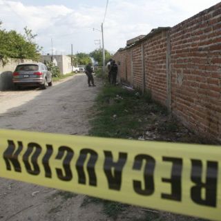 Abandonan cuatro cuerpos en carretera de Michoacán