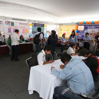 Aumentan trabajadores sin contrato en Jalisco