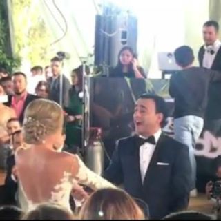 Adal Ramones se casó con Karla de la Mora